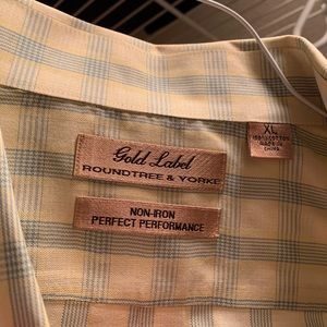 Men’s short sleeve dress shirt